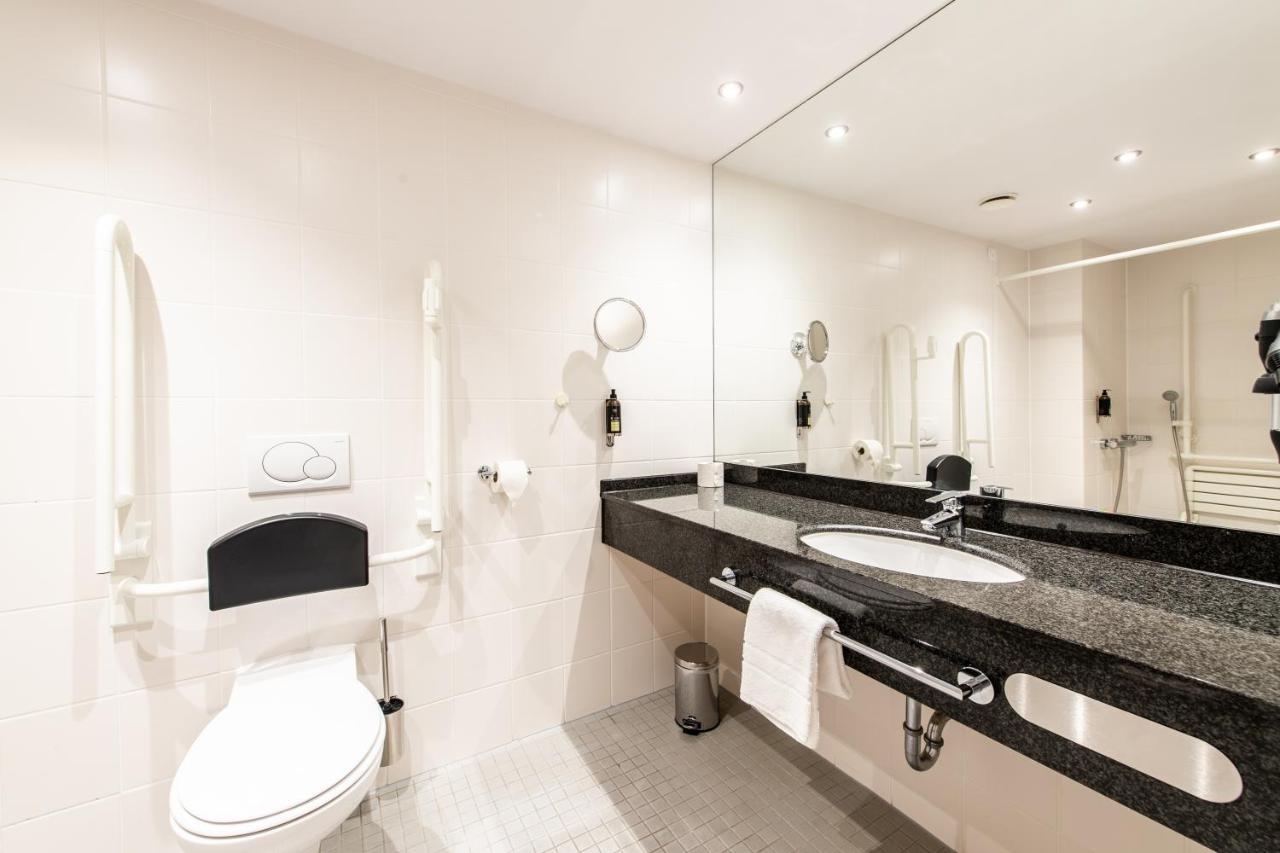 Premier Inn Braunschweig City Centre ภายนอก รูปภาพ
