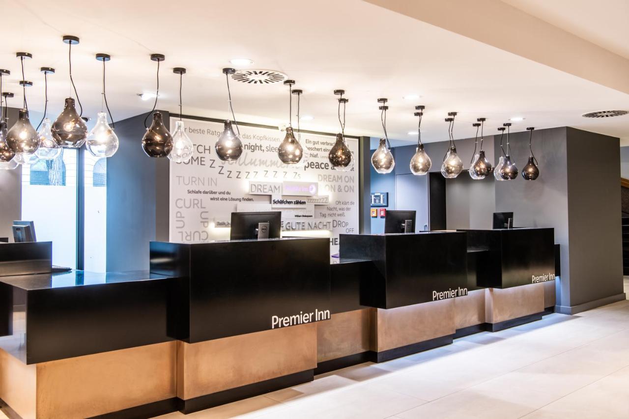 Premier Inn Braunschweig City Centre ภายนอก รูปภาพ