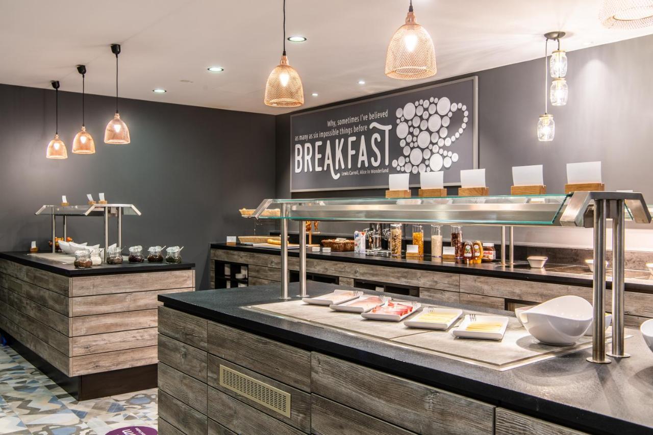 Premier Inn Braunschweig City Centre ภายนอก รูปภาพ